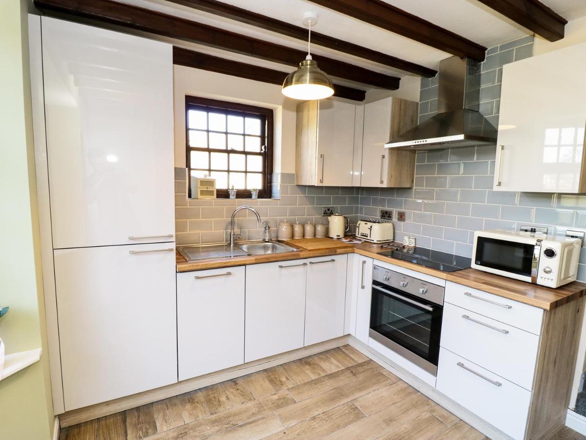King'S Cottage Crakehall Esterno foto